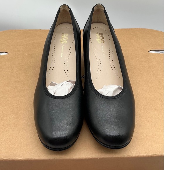 SAS Shoes - SAS Womens Black Leather Comfort Pumps Low Block Heel Made in USA Round Toe 7N